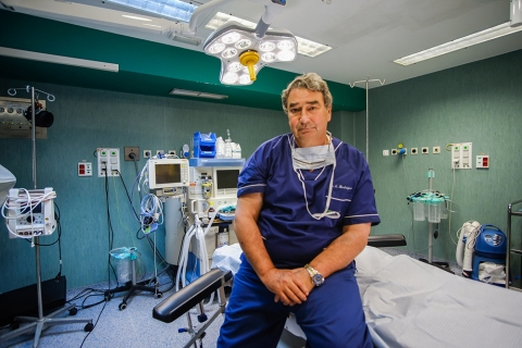 Hospitales San Roque cuenta con uno de los cinco mejores cirujanos cardiacos según Forbes en España